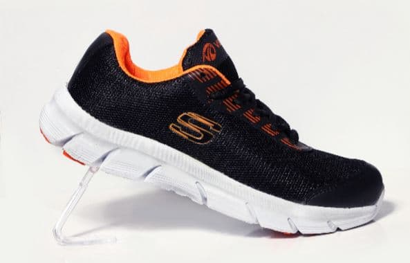 کتونی اسکیچرز ویستا